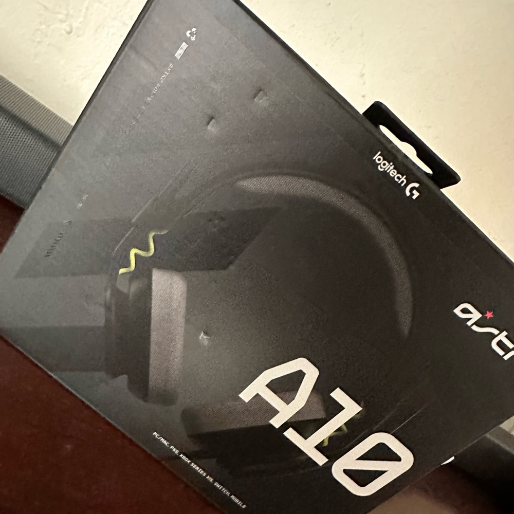 Logitech Astronaut A10 headset